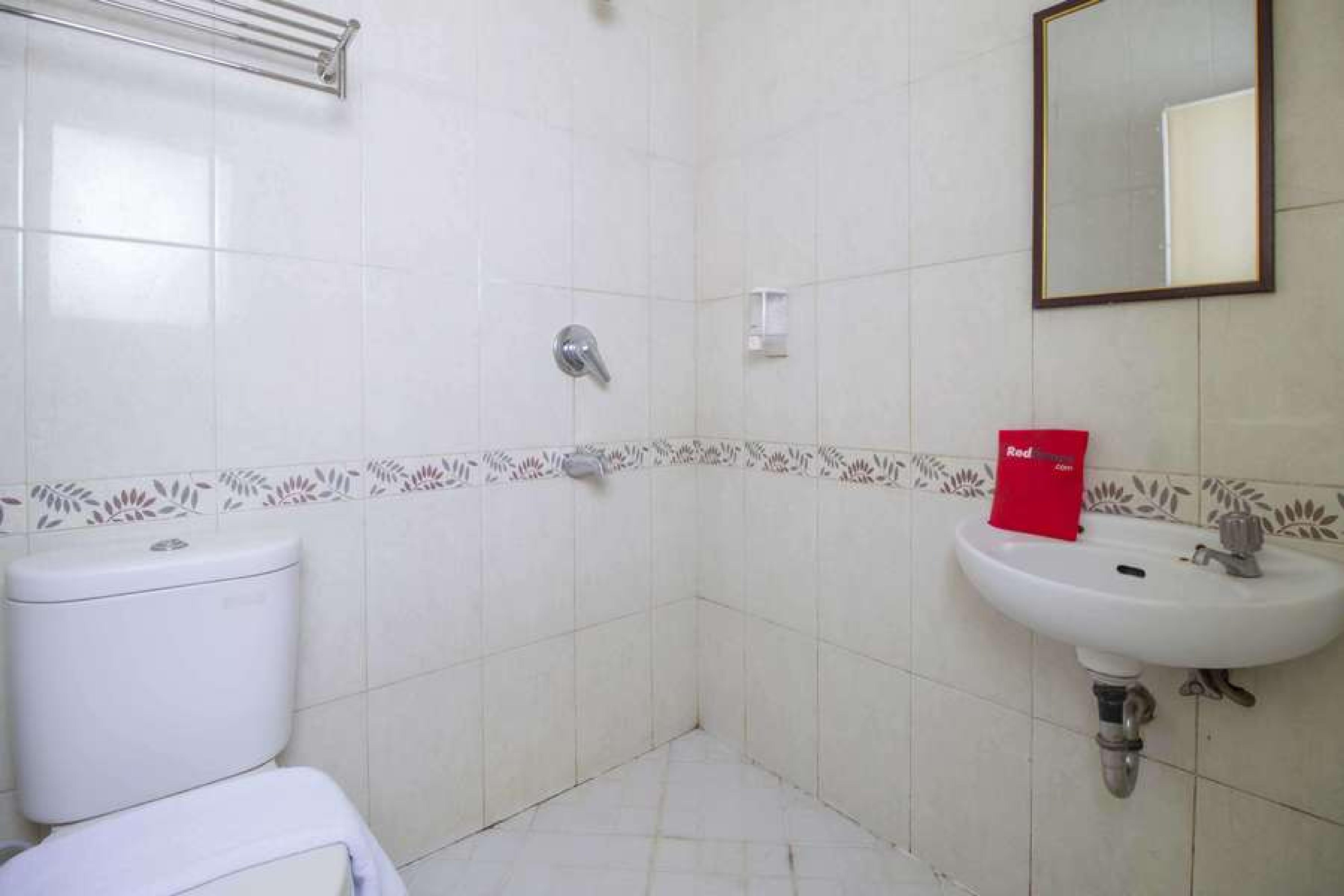 Reddoorz @ Pangeran Antasari 2 Cilandak (Jakarta) Exterior foto
